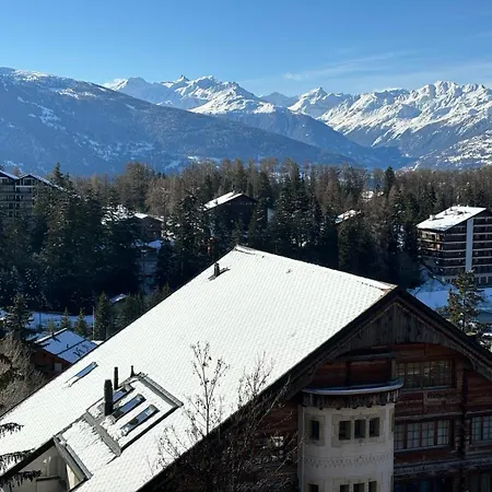 L'eperon Center Wonderful View Апартаменты *